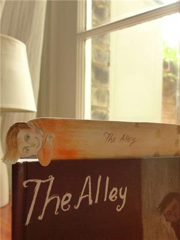 《The Alley》夜光書籤組（三張一套）