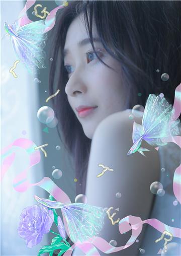 GLITTER